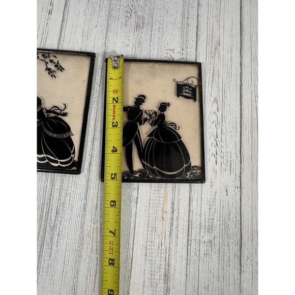 Vintage Pair of Victorian Convex Reverse Painted Bubble Glass Framed Silhouettes - Picture 8 of 14